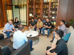 Reses Pertama, LaNyalla Dorong KONI Jatim Persiapkan Puslatda PON XXII