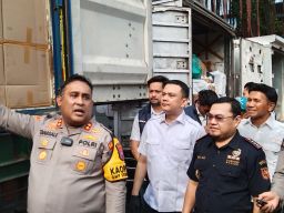 Polres Tanjung Perak Ungkap Modus Pelaku Penyelundupan Rokok Ilegal