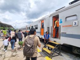 Masa Angkutan Nataru Telah Usai, KAI Commuter Angkut 889 Ribu Pengguna