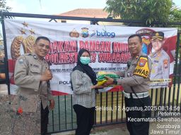 Gerakan pangan Beras Murah,Polsek Sawahan Salurkan Dua Ton Beras