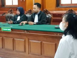 Supervisor Accounting PT Bina Penerus Bangsa,Majelis Hakim Memutuskan Monica Bersalah