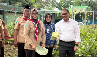 Dindik Jatim Gagas Program “School Food Care” untuk Kuatkan Jiwa Kewirausahaan dan Ketahanan Pangan