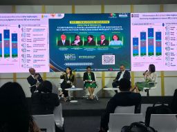 PLN Tegaskan Komitmen Korporasi dalam Transisi Energi Berkeadilan di Ajang COP30 Brazil