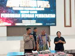 Satreskrim Polrestabes Surabaya Ungkap Kasus Pencurian dengan Pemberatan di Toko Emas Pacar Keling