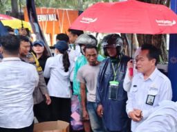 ASN Peduli Pemudik, Ratusan Takjil Dibagikan di Terminal Bratang Surabaya