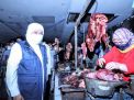 Khofifah Bareng Gus Ipul Kompak Cek Harga Sembako di Pasar Besar