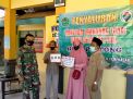 Babinsa 0826/05 Larangan Dampingi Penyaluran BLT-DD di Desa Binaannya