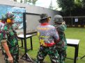 Wajib Dimiliki Prajurit, Satdik 2 Kodiklatal Latih Siswa Menembak