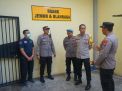 Polres Gresik Jelang Ramadhan Cek Kondisi Tahanan dan Fasilitas