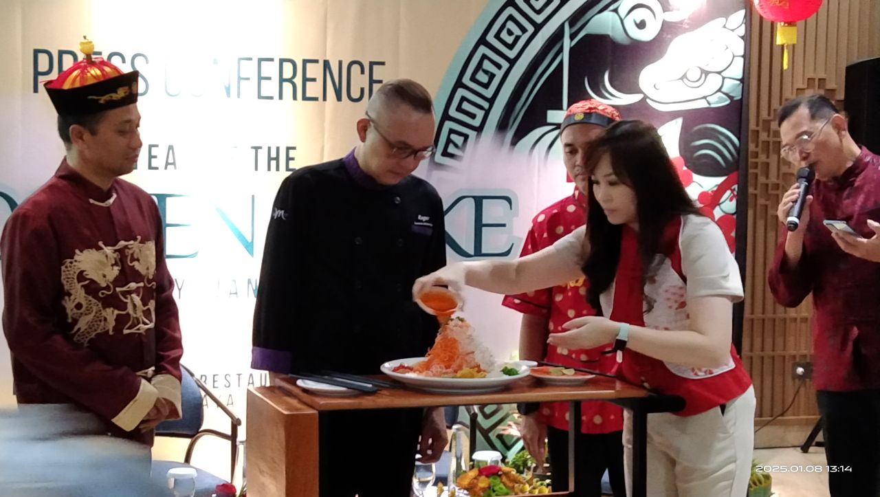Mercure Surabaya Grand Mirama Rayakan Keberuntungan di Tahun Baru Imlek