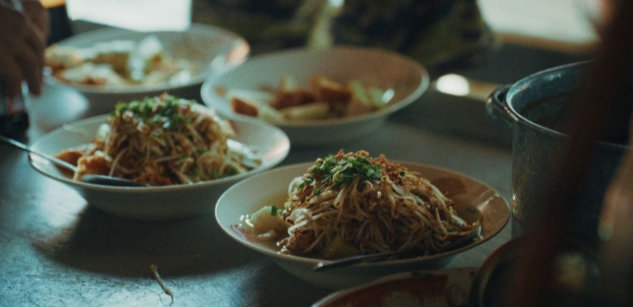 Mahasiswa Universitas Ciputra Lestarikan Lontong Balap Lewat Film Dokumenter “Sepiring Warisan"”