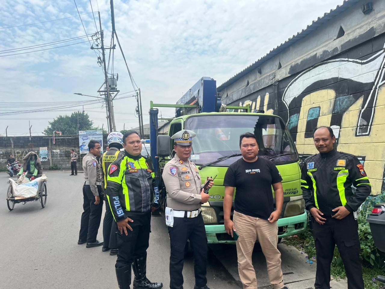 Respon Cepat Jajaran Satlantas polres Tanjung Perak,Hanya 1 Jam Truk Curian Berhasil Di Amankan