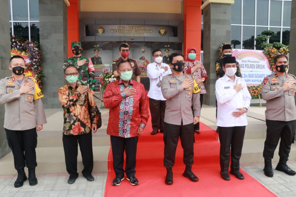 Kapolda Jatim Irjen Pol Dr Nico Afinta meresmikan gedung baru Polres Gresik