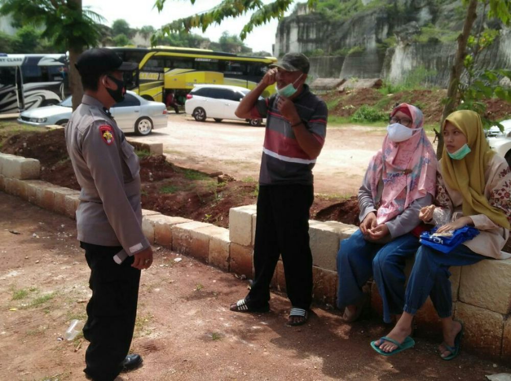 Polsek Ujungpangkah terus lakukan patroli demi memutus mata rantai Covid-19