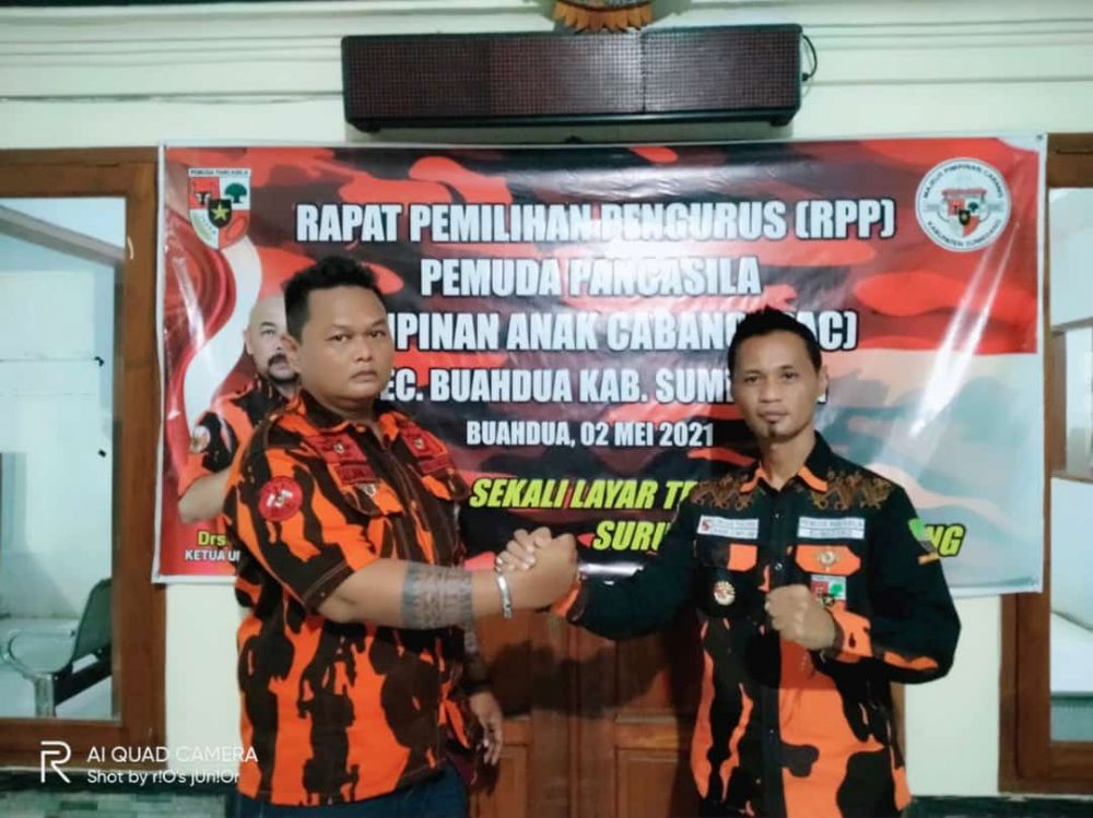 Kandidat ketua PAC Buah Dua yang terpilih bersama Cateker Irfan Taufik