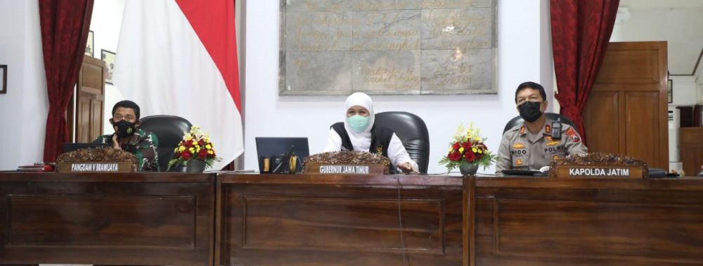 Gubernur Jatim bersama Pangdam V Brawijaya dan Kapolda Jatim