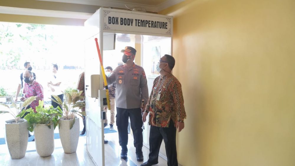 Kapolresta Sidoarjo Kombes Pol Kusumo Wahyu Bintoro saat tinjau lokasi