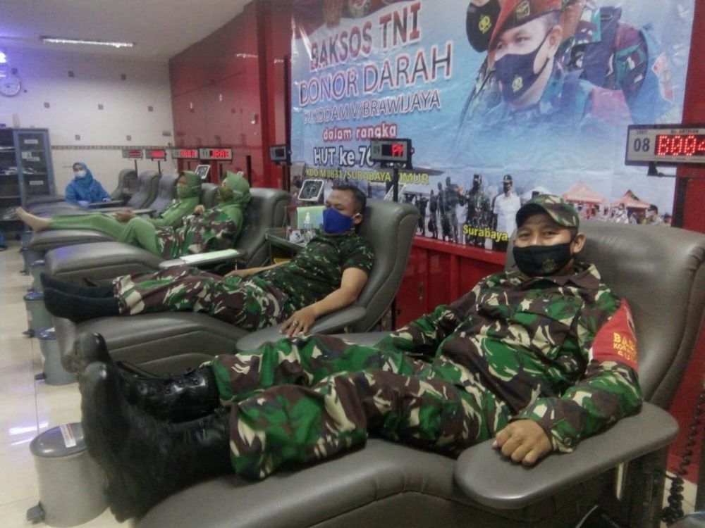 Dalam Rangka HUT TNI ke-76, Kodim Tipe A 0831/ST Baksos Donor Darah