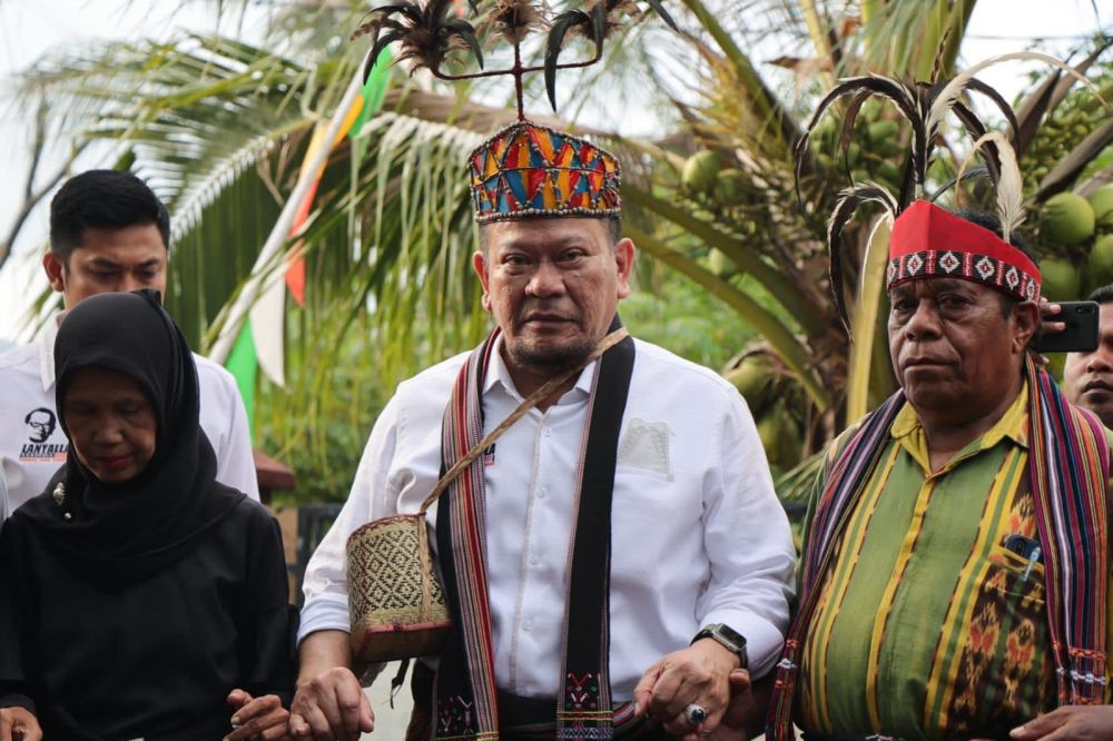 Ketua DPD RI AA LaNyalla Mahmud Mattalitti dapat gelar Kaletabata