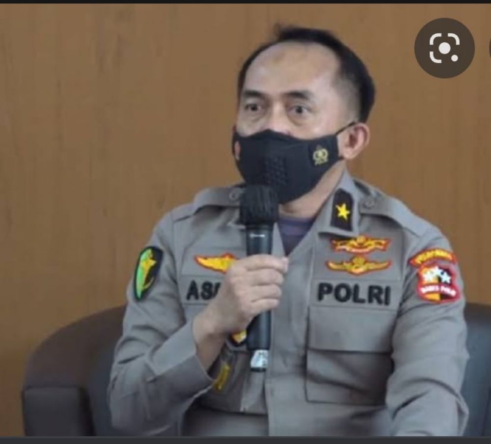 Kapusdokkes Polri Brigjen Pol Asep Hendradiana saat memberikan keterangan