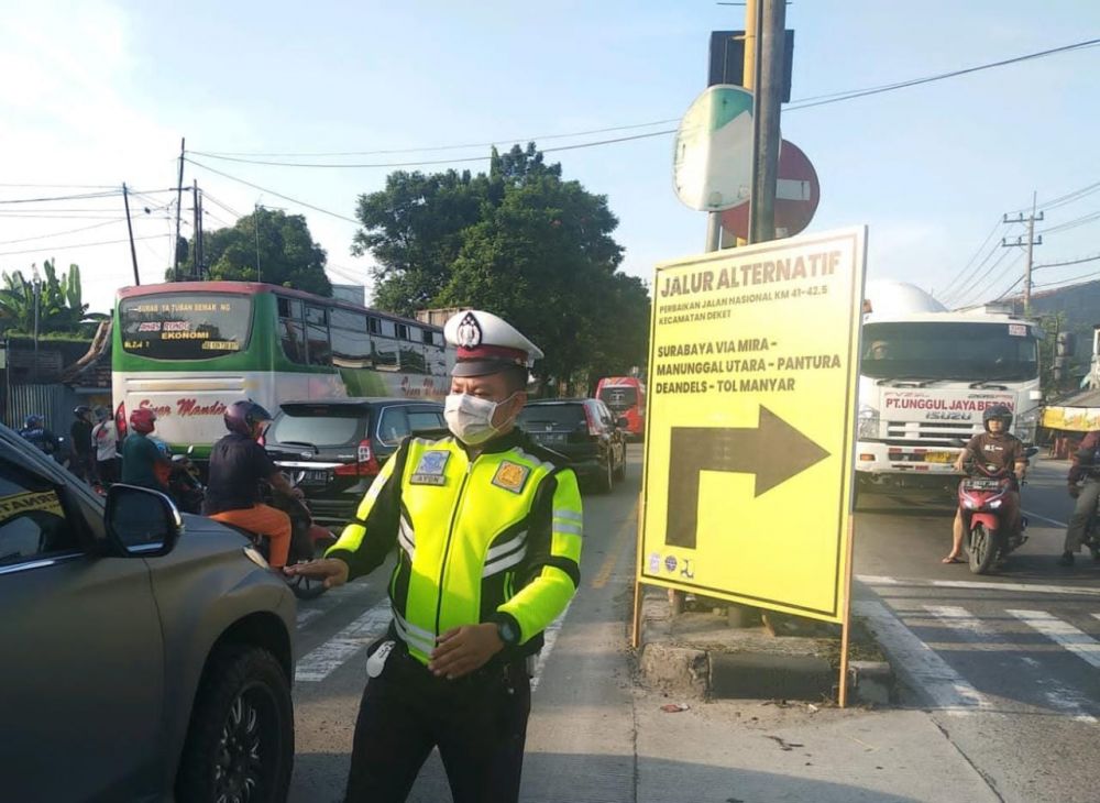 Satlantas Polres Lamongan siapkan jalur alternatif urai kemacetan