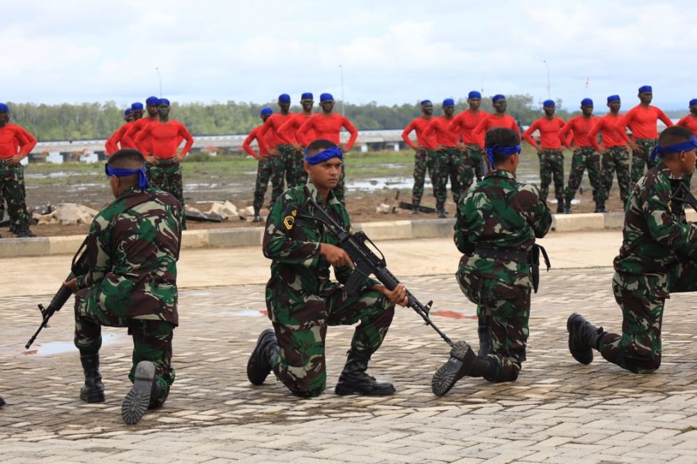Sebanyak 250 Siswa Satdik 3 Sorong Resmi Menjadi Prajurit TNI AL