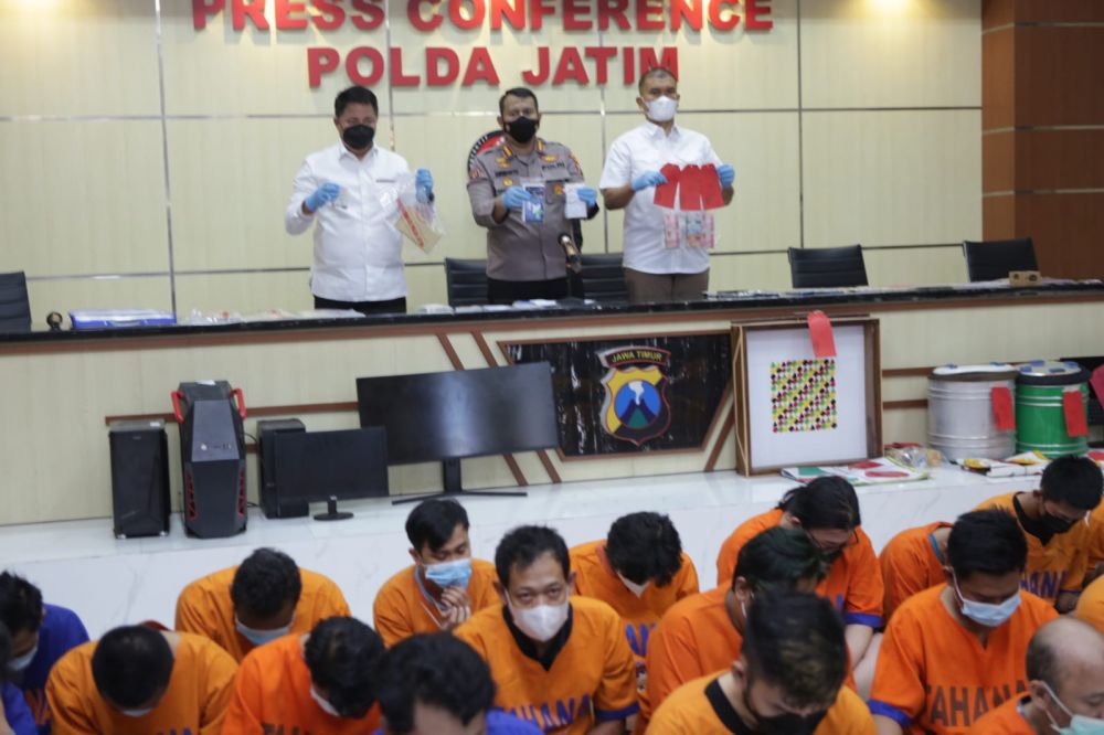Polda Jatim Ungkap Judi Online Selama 8 Bulan Beromset Jutaan Rupiah