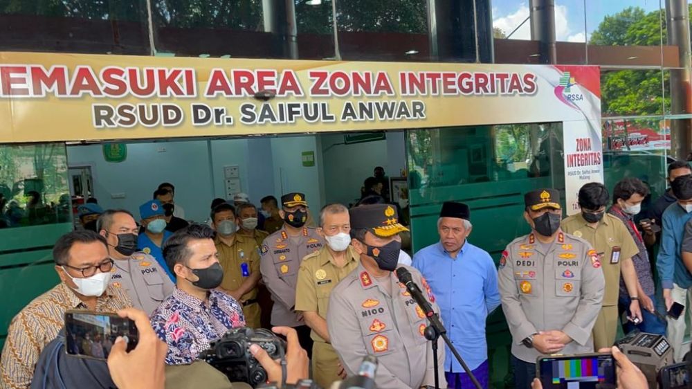 Kapolda Jatim Irjen Pol Dr Nico Afinta saat memberikan sambutan