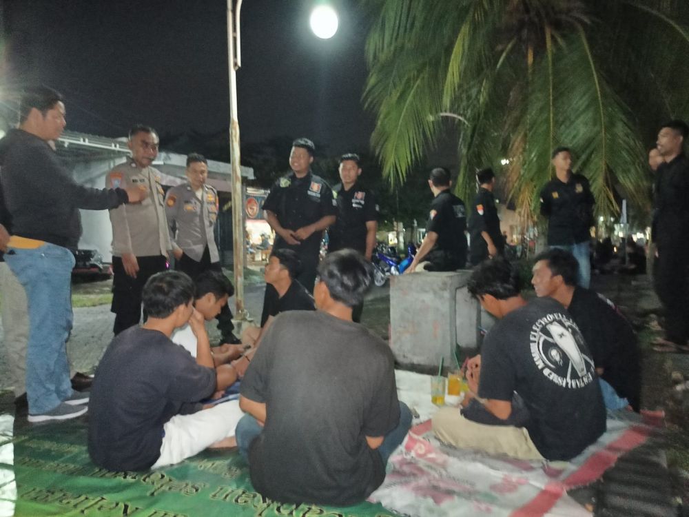 Polres Gresik dan TNI Jelang Nataru Gandeng Pendekar Lakukan Patroli