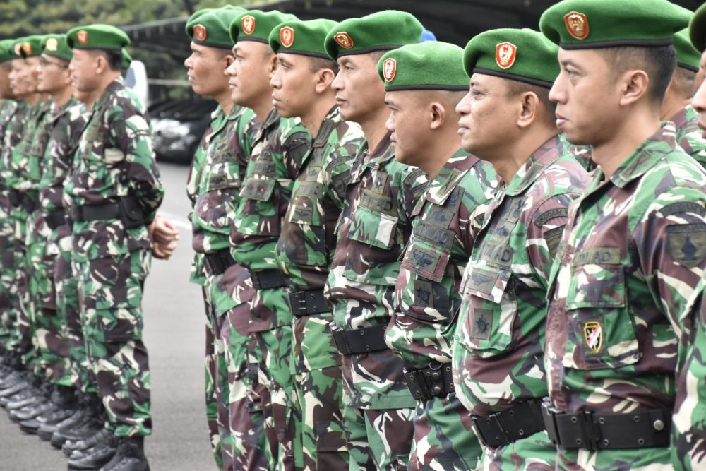 Personil jajaran Korem 084/BJ saat apel gabungan di Kodam V Brawijaya