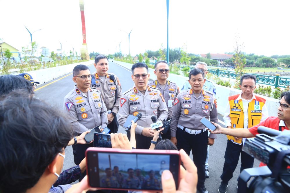 Kakorlantas Polri Irjen Firman Shantyabudi saat memberikan keterangan jalur mudik lebaran 2023 lewat Pansela