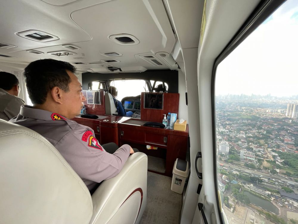 Kapolri Pantau Situasi Arus Mudik Idul Fitri 2023 Via Helikopter