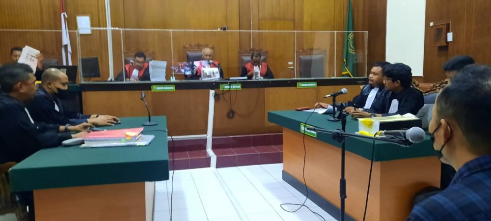 Persidangan pengadilan negeri Surabaya