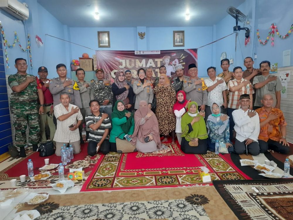 Polres Pelabuhan Tanjung Perak Surabaya gelar Jum'at Curhat bersama warga Ampel Surabaya