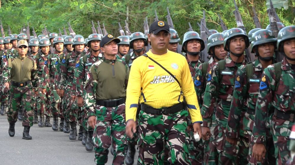 Siswa Dikmaba dan Dikmata TNI AL Angkatan XLlll Satdik 1 Tanjung Uban Lattek Kemampuan March