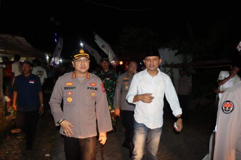 Kapolresta Banyuwangi Kombespol Deddy Foury Millewa tinjau lokasi pos kamling