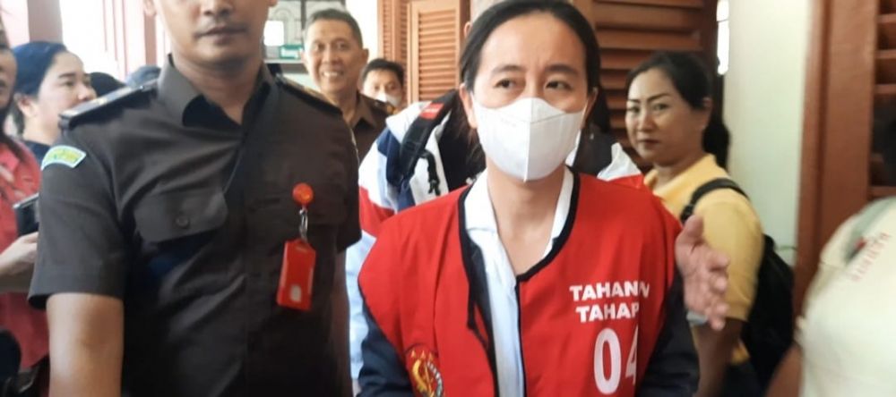 Terdakwa Liliana Herawati