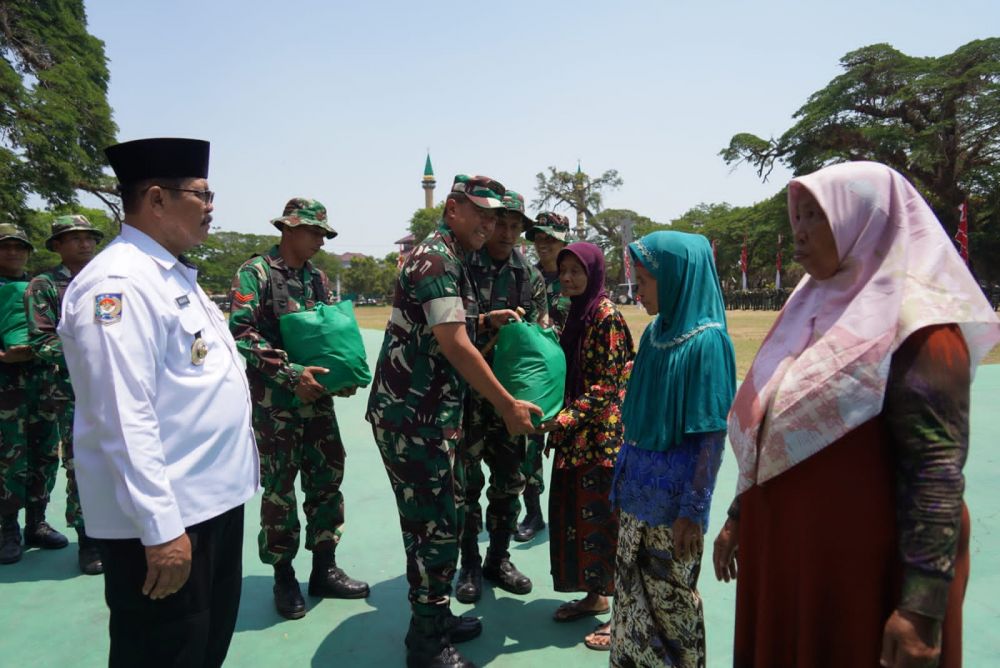 Danrem 084/BJ Brigjen TNI Terry Tresna Purnama hadiri pembukaan TMMD di Bangkalan