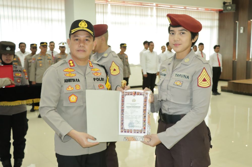 Kapolres Gresik di Penutupan Magang Taruna: Semoga Jadi Sosok Polri Profesional