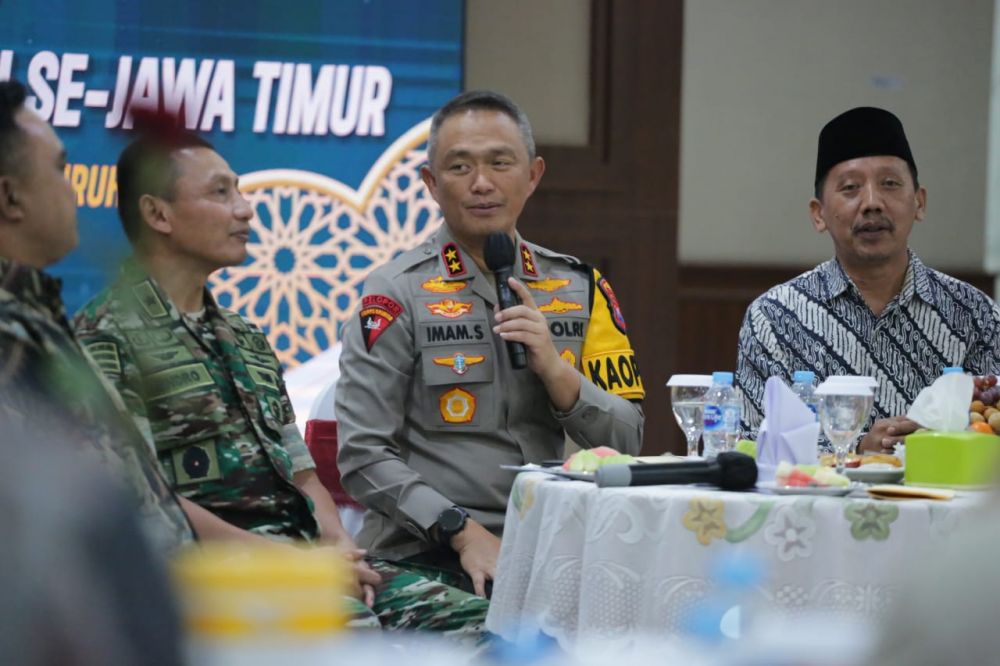 Kapolda Jatim Irjen Pol Drs. Imam Sugianto saat memberikan sambutan