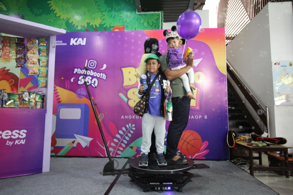 PT KAI Daop 8 Surabaya Lakukan Sapa Pelanggan, Back to School