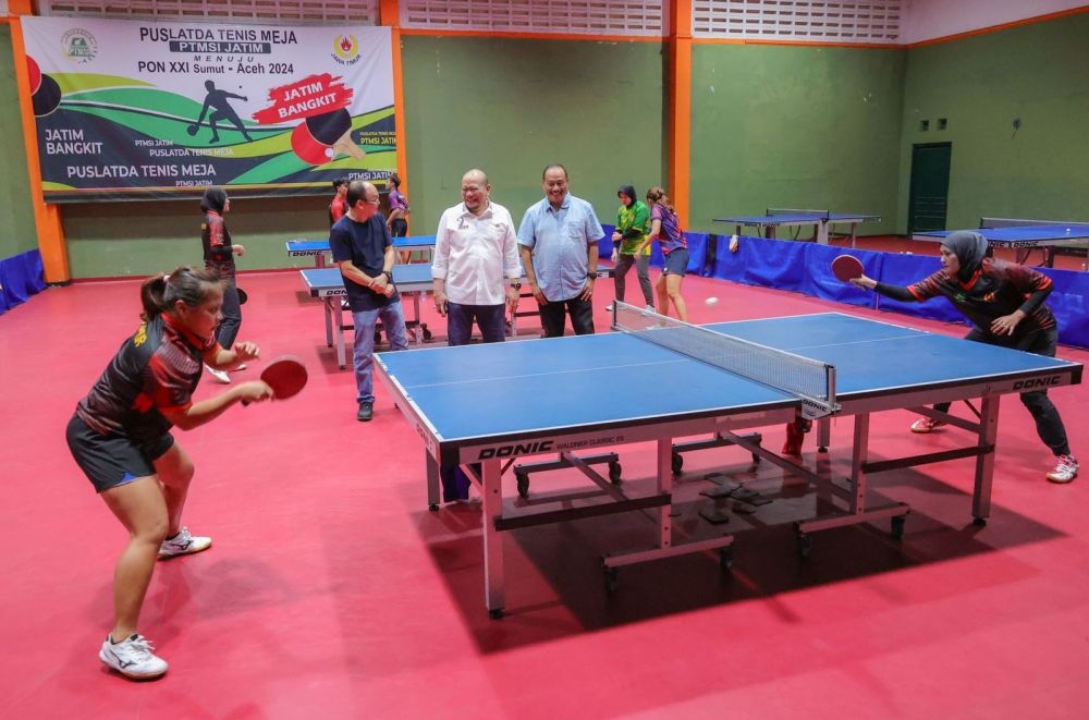 Ketua DPD RI AA LaNyalla Mahmud Mattalitti beri semangat atlit tenis meja 