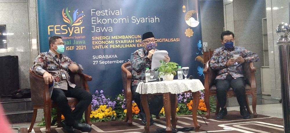 Kepala BI provinsi Jatim Budi Hananto, Harmanta dan Deputi Kepala perwakilan BI Jatim Imam Subarkah