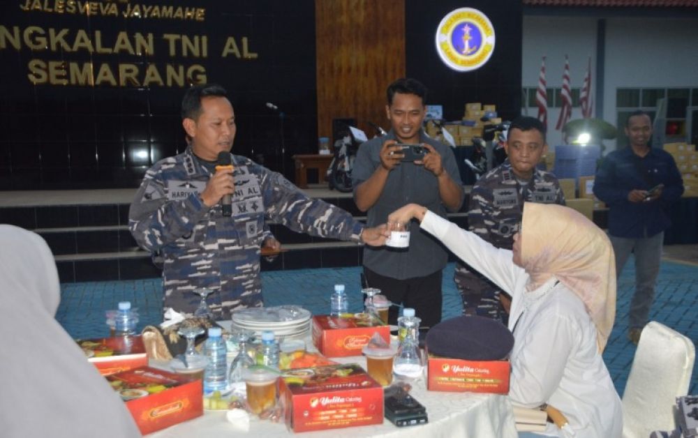 Danlanal Semarang Kolonel Marinir Hariyono Masturi